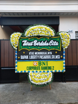 Papan Bunga Duka di Pakel
