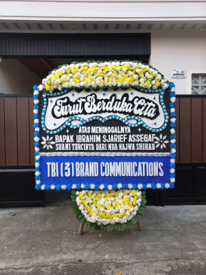 Papan Bunga Duka di Pakel